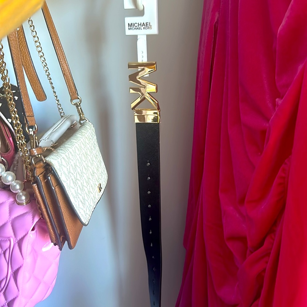 NWT REVERSIBLE Michael Kors belt Size M - Picture 3 of 3